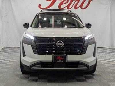 2026 Nissan Pathfinder — side profile view