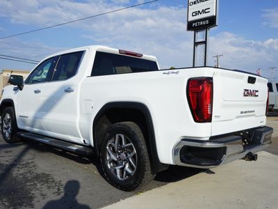 2022 GMC Sierra 1500 — rear three-quarter view