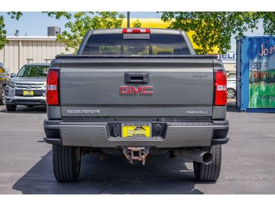 2018 GMC Sierra — interior view
