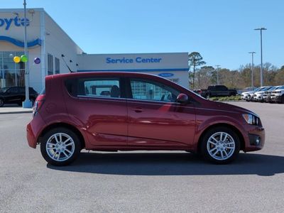 2013 Chevrolet Sonic - Photo 2