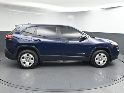 2016 Jeep Cherokee Sport 4x4 SUV - Photo 8
