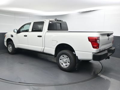 2022 Nissan Titan XD S Truck Crew Cab - Photo 4