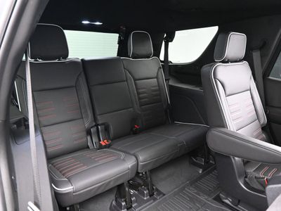 2025 GMC Yukon AT4 Ultimate SUV - Photo 15
