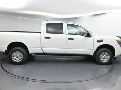 2022 Nissan Titan XD S Truck Crew Cab - Photo 8