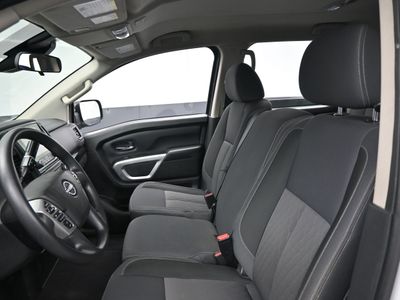 2024 Nissan Titan SV Truck Crew Cab - Photo 10