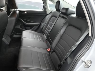 2024 Volkswagen Jetta 1.5T SE Sedan - Photo 12