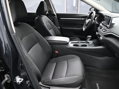 2022 Nissan Altima 2.5 SV Sedan — photo 15 view