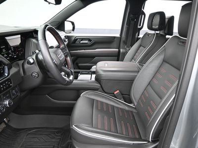2025 GMC Yukon AT4 Ultimate SUV - Photo 10