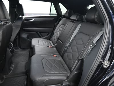 2024 Volkswagen Atlas Cross Sport 2.0T SE w/Technology SUV — photo 12 view