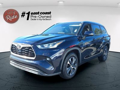 2020 Toyota Highlander - Photo 1