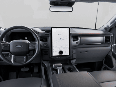 2025 Ford F-150 Lightning - Photo 9