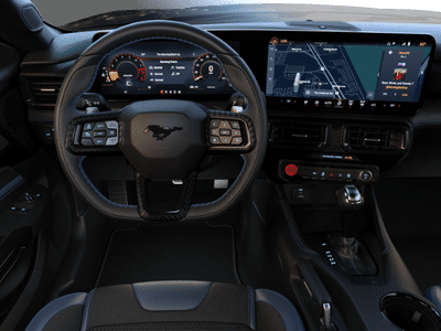 2025 Ford Mustang - Photo 9