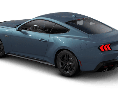 2026 Ford Mustang - Photo 13