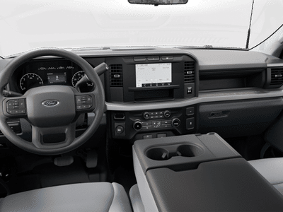 2025 Ford Chassis Cab - Photo 47