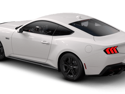 2026 Ford Mustang - Photo 6