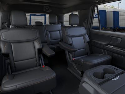 2026 Ford Expedition — photo 9 view