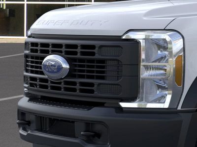 2025 Ford Chassis Cab - Photo 27