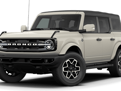 2026 Ford Bronco Outer Banks in Beige — front three-quarter view