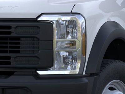 2025 Ford Chassis Cab - Photo 24