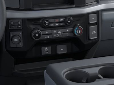 2026 Ford F-450SD - Photo 2