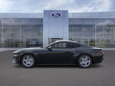 2026 Ford Mustang - Photo 4