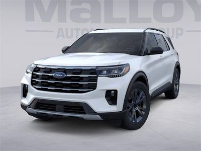 2026 Ford Explorer Active in Star White Metallic Tri-Coat — front three-quarter view