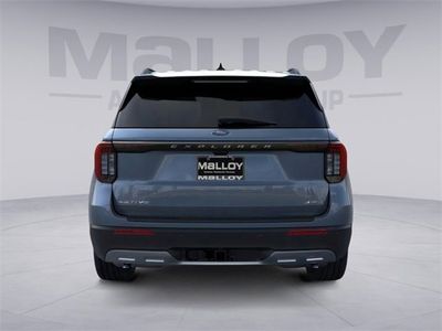 2026 Ford Explorer — photo 7 view