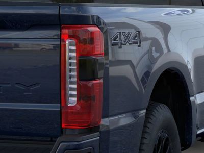 2025 Ford Super Duty F-250 SRW - Photo 2
