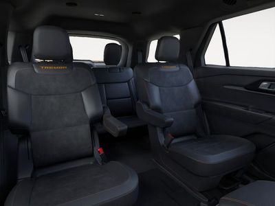 2026 Ford Explorer — photo 18 view