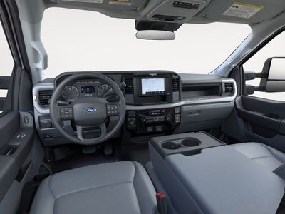 2025 Ford Chassis Cab - Photo 11