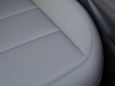2026 Ford Explorer — photo 13 view
