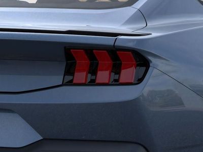 2025 Ford Mustang - Photo 12