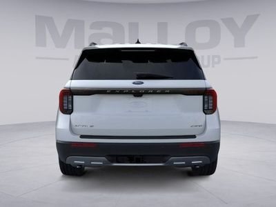 2026 Ford Explorer — photo 8 view
