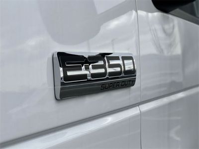 2025 Ford E-350SD - Photo 10