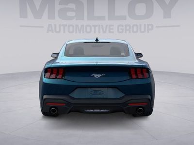 2026 Ford Mustang - Photo 4