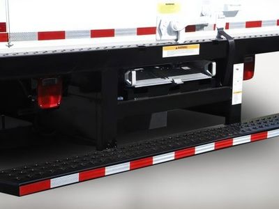2025 Ford E-350SD - Photo 4