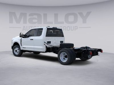 2026 Ford Chassis Cab - Photo 3