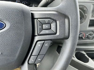2025 Ford E-350SD - Photo 3
