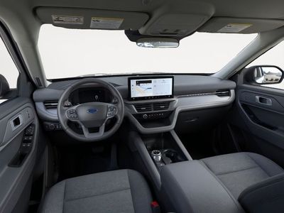 2026 Ford Explorer — photo 17 view