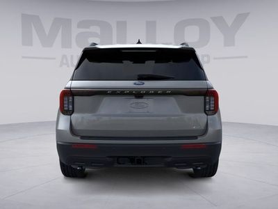 2026 Ford Explorer — photo 11 view