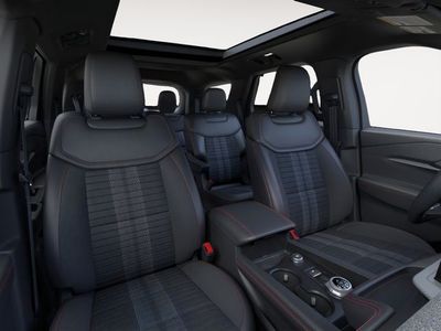 2026 Ford Explorer - Photo 9