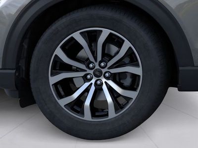2026 Ford Explorer — photo 7 view