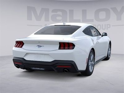 2026 Ford Mustang - Photo 6