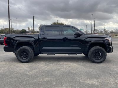 2025 Toyota Tundra - Photo 4