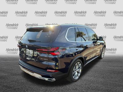 2026 BMW X5 xDrive50e — photo 9 view