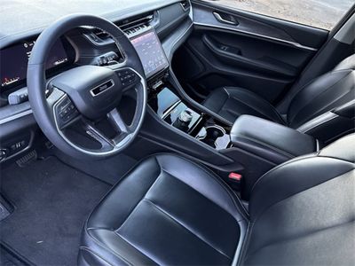 2023 Jeep Grand Cherokee - Photo 4