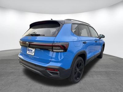 2025 Volkswagen Taos - Photo 4
