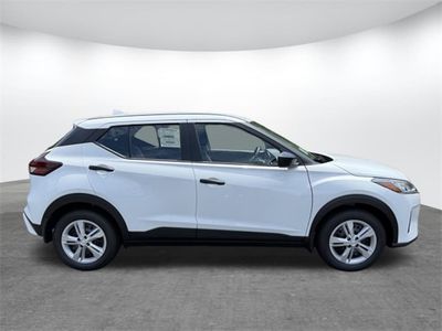 2025 Nissan Kicks Play - Photo 3