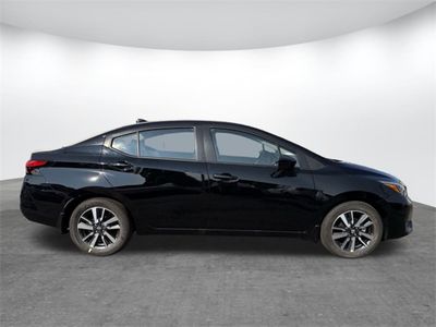 2025 Nissan Versa - Photo 3