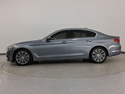 2017 BMW 540i Sedan - Photo 2